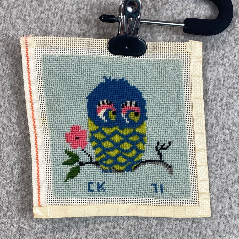 Vtg completed needlepoint piece featuring owl 1971 ready for frame or upcycle - Picture 1 of 7